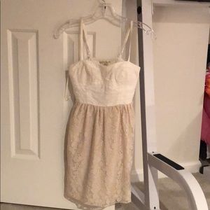 White/light brown dress